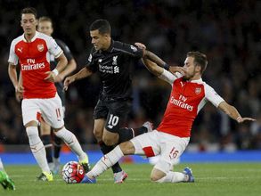 Liverpool star Philippe Coutinho brushes off Barcelona rumour