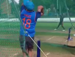 Champions Trophy 2017: Virat Kohli turns spinner ahead of Pakistan match