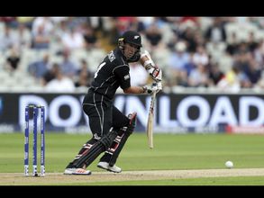 New Zealand wicketkeeper Luke Ronchi retires from international cricket