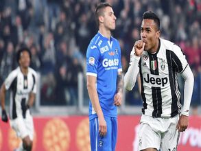 Chelsea set to make Juventus' Alex Sandro the most expensive defender