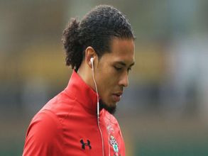 EPL defender agrees on a world record move to Liverpool
