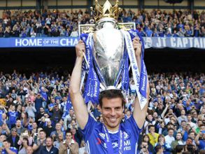 Barcelona target Chelsea defender Cesar Azpilicueta