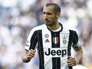 Giorgio Chiellini claims Paulo Dybala not worth as much as Neymar, misses Bonucci