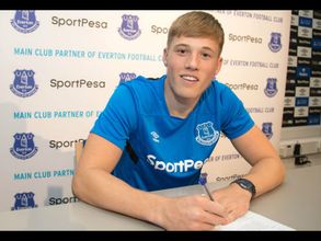 Official: Everton snap up young defender Lewis Gibson from Newcastle
