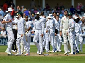 South Africa thrash England in 2nd Test and level series 1-1