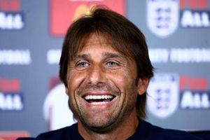 Conte bursts out laughing over Costa's 'criminal' treatment claim