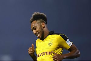 Pierre-Emerick Aubameyang intends Borussia Dortmund stay