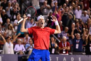 Zverev, Shapovalov into Rogers Cup semifinals