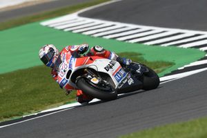 Dovizioso back in lead after Silverstone stunner