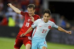 Celta Vigo confirm signing of Turkish International Emre Mor from Borussia Dortmund