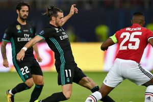 Perez: Madrid haven't contemplated selling Man United target Bale