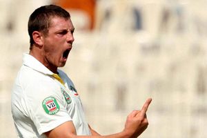 James Pattinson injured; withdraws from Bangladesh tour