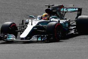 Hamilton storms to record-equalling 68th F1 pole at Spa to draw level with Schumacher
