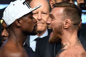 Mayweather, McGregor arrive in style in Las Vegas