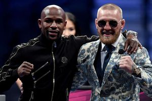 I didn't spar for a month - victorious Mayweather hindered by hand injury