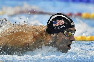 McGregor to race Phelps? Phelps funnily challenges Conor