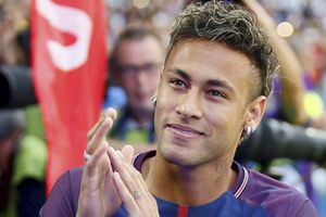 Neymar Senior meets Real Madrid chief Florentino Perez
