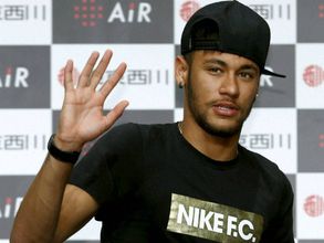 Barcelona permits Neymar to leave club