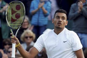 Look what Nick Kyrgios did to a line umpire!
