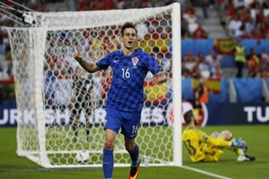 AC Milan set to land Croatian attacker Nikola Kalinic