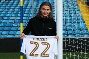 Leeds bring in Cibicki from Malmo