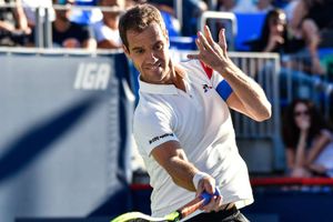Gasquet set for Nadal showdown, Querrey cruises