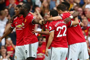 Manchester United 4 West Ham 0: Lukaku delivers on Old Trafford debut