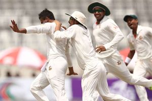 Mushfiqur hails 'outstanding' Shakib after Tigers take down Australia