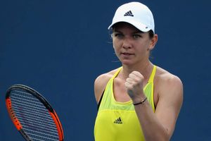 Halep cruises, Muguruza saves match points as rain washes out play