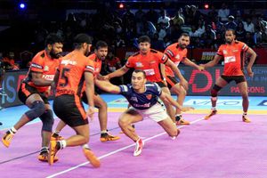 Pro Kabaddi League 2017: U Mumba outsmart Dabang Delhi by 32-22