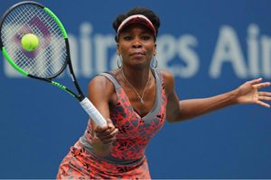 Venus celebrates 20 years at US Open, awaits Serena return