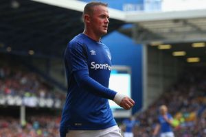 Rooney deserves more credit, says record Everton signing Sigurdsson