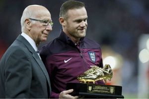 Wayne Rooney claims only Messi or Ronaldo can break his record