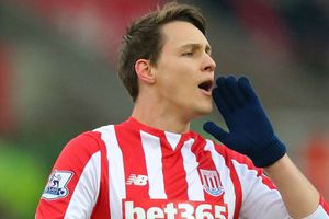 Metz bring in Wollscheid from Stoke