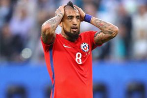Chile 0 Paraguay 3: Pizzi's side stunned in qualifying blow