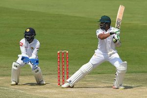 Azhar unbeaten as Pakistan crawl towards Sri Lanka total