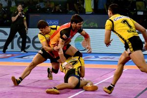 PKL 2017: Telugu Titans Vs Bengaluru Bulls match ends 26-26 draw