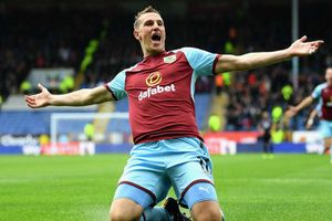 Burnley 1 Crystal Palace 0: Early Wood strike piles pressure on De Boer