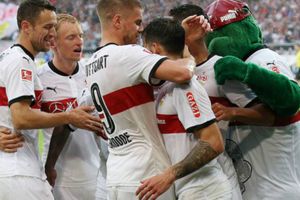 Stuttgart captain Christian Gentner suffers horror injury on pitch