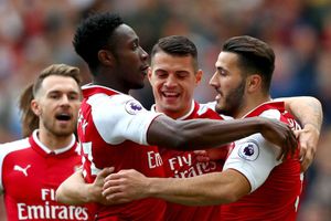 Sanchez given frosty Emirates return after Welbeck inspires victory