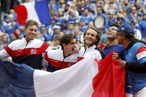 Davis Cup: Tsonga sends France into final