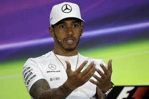 Hamilton expresses grief, Perez donates to Mexico quake victims