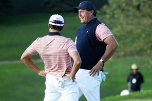 Golf: Phil Mickelson urges USA to stay focused