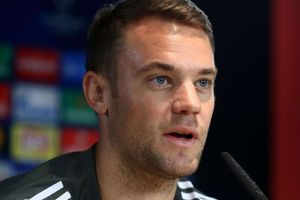 Bayern players must take responsibility, warns Neuer