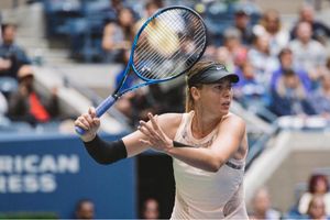 Sharapova ousted at US Open while Venus, Kvitova advance