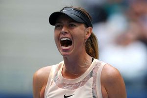 Sharapova hits back at Murray and Bouchard