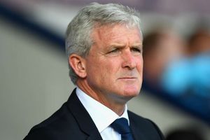 Stoke could have one fit centre-back for Chelsea game: Hughes