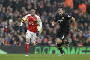 Arsenal midfielder Mesut Ozil blasts his critics