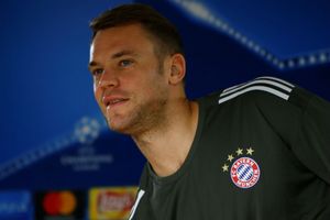 Bayern goalkeeper Neuer is out till January