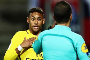 Neymar no longer playing with the best at PSG, claims Wenger